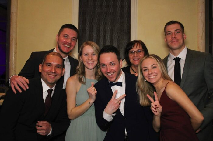 dtb2032009_org_C1FC204-FB_BD238315_11_2